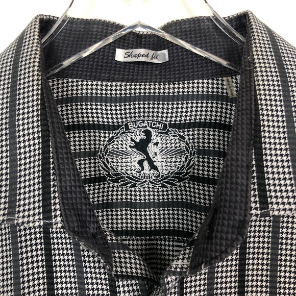 Bugatchi Other - Bugatchi Button Down Shirt XL Shaped Fit Printed